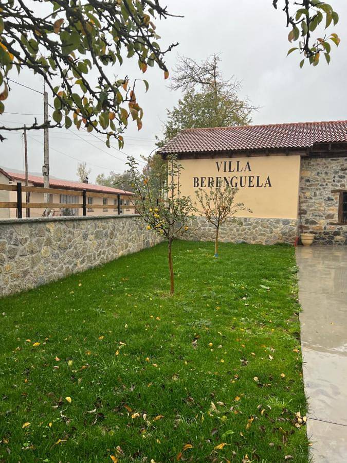 Casa rural para 6 personas, con vistas y jardín, Se admiten mascotas en Boca de Huérgano - 4