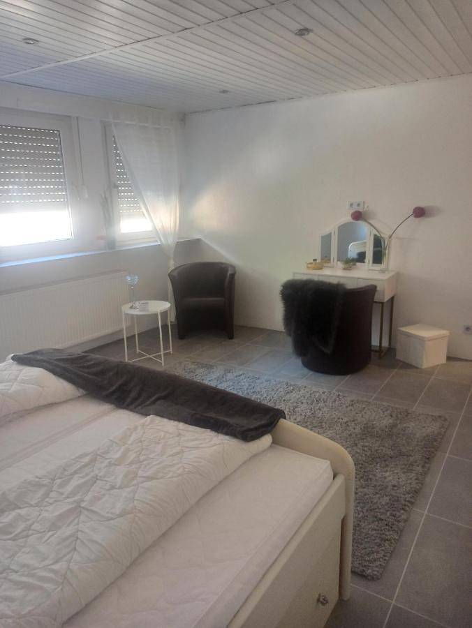 Ferienwohnung für 2 Personen, mit Ausblick in Hatzenport - 4