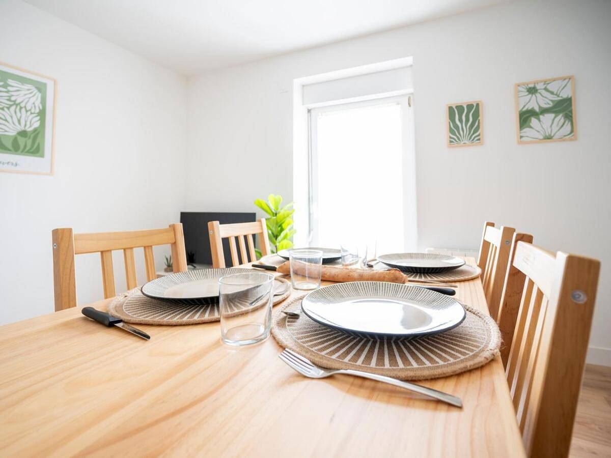 Appartement entier, Le Regard sur La Place Léger et Raffiné in Sèvremoine, Région de Cholet