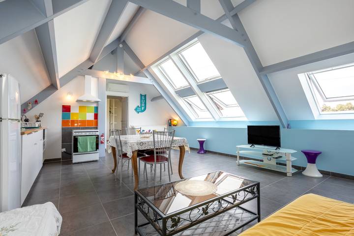 Hel lejlighed, Apartment 'Ty Sterenn' with private garden, Wi-Fi and air conditioning in Bannalec, Quimper Området