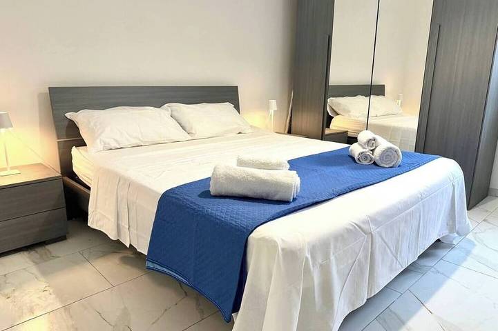 Casa vacanza per 6 persone, con giardino, con animali domestici in Sant'Agata Li Battiati
