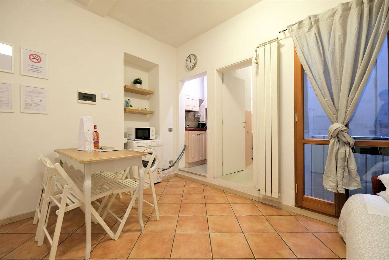 Entire apartment, Wine Apartments Florence Dolcetto in Florence city center, Florence
