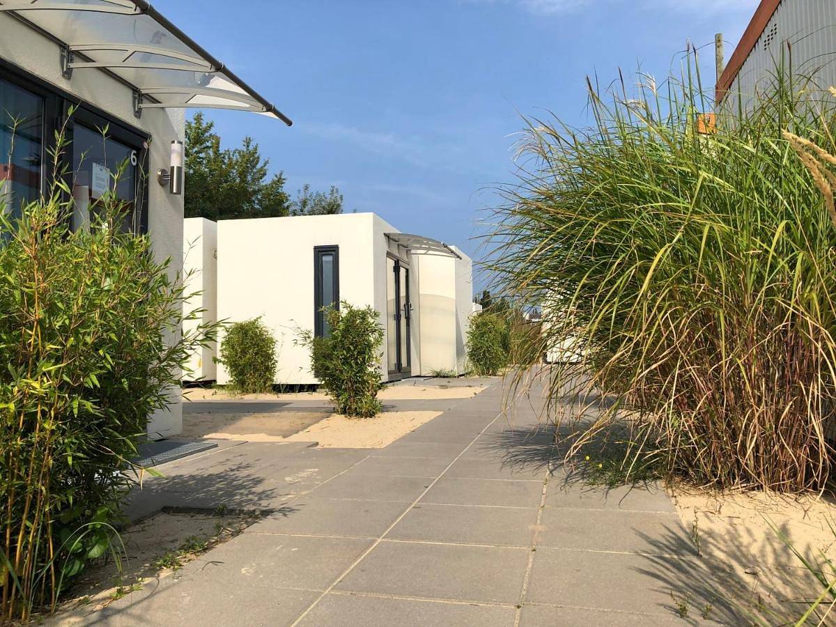 Quadruple Cottage with Shared Bathroom in Mitte Berlin, Berlin