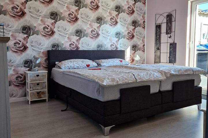 Ferienwohnung für 3 Personen, mit Terrasse in Düren