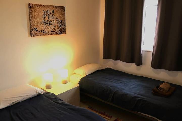 Apartamento inteiro, Modern, fully equipped 2 bedroom, dining terrace, stunning port and sea view in Marsaskala, Ilha de Malta