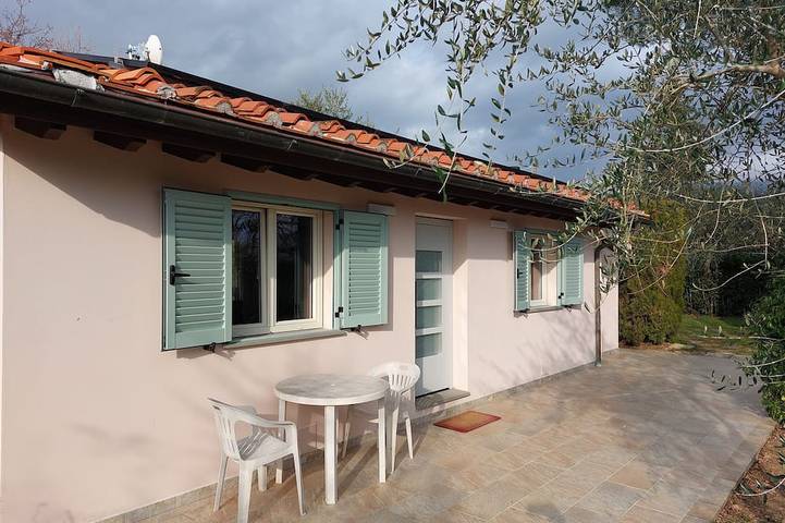 Gîte pour 3 personnes, avec Terrasse et Jardin à Florence
