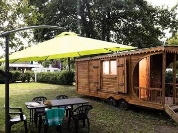 Camping pour 2 Personnes dans Bagneaux-sur-Loing, Seine-et-Marne, Photo 1