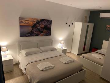 Chambre d’hôte pour 3 personnes, avec jardin et piscine, animaux acceptés à Torre Annunziata