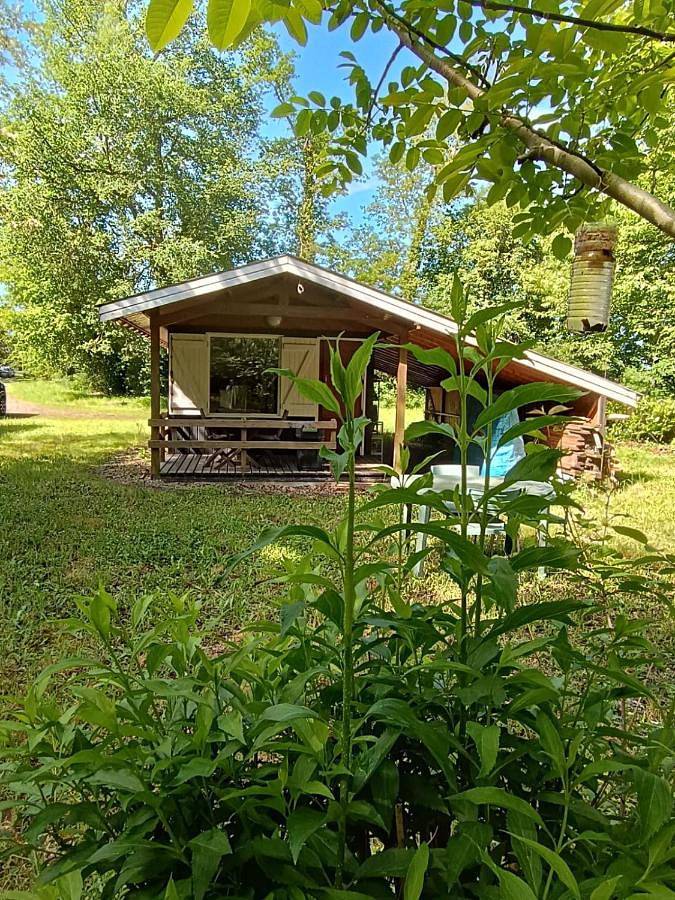 Gîte pour 2 personnes, avec jardin à Savigné-l'Évêque