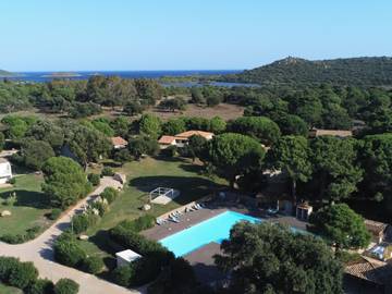 Location de vacances pour 2 personnes, avec jardin et terrasse dans Cala Rossa