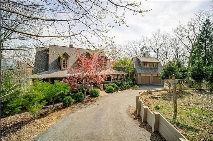 Vacation rental for 14 people, with balcony, with pets in Big Canoe