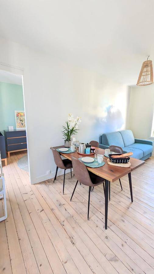 Gîte pour 4 personnes, avec Balcon ainsi que Terrasse et Vue dans Plage de Villers sur Mer