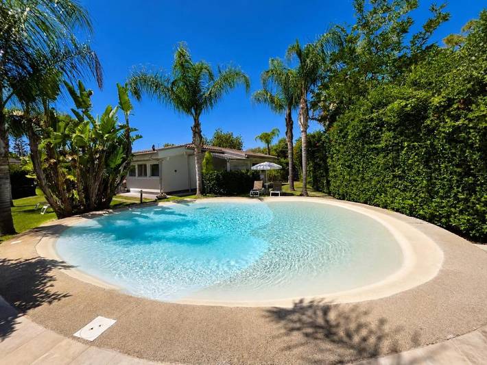 Ferienwohnung für 2 Personen, mit Ausblick und Garten sowie Pool - 1