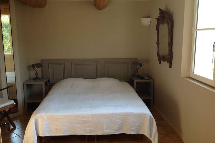 Location de vacances pour 6 personnes, avec terrasse et jardin à Rognes - 2