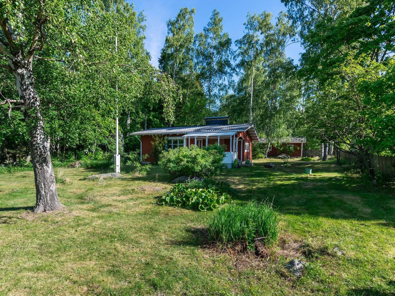 Lampaluodon punainen tupa in Satakunta
