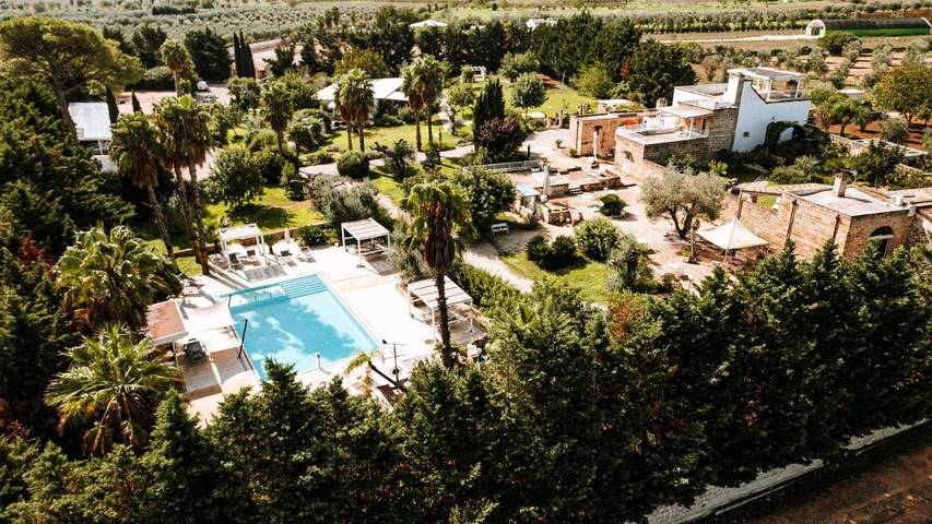 B&b per 4 persone, con Terrazza e Giardino nonché Piscina e Sauna a Copertino