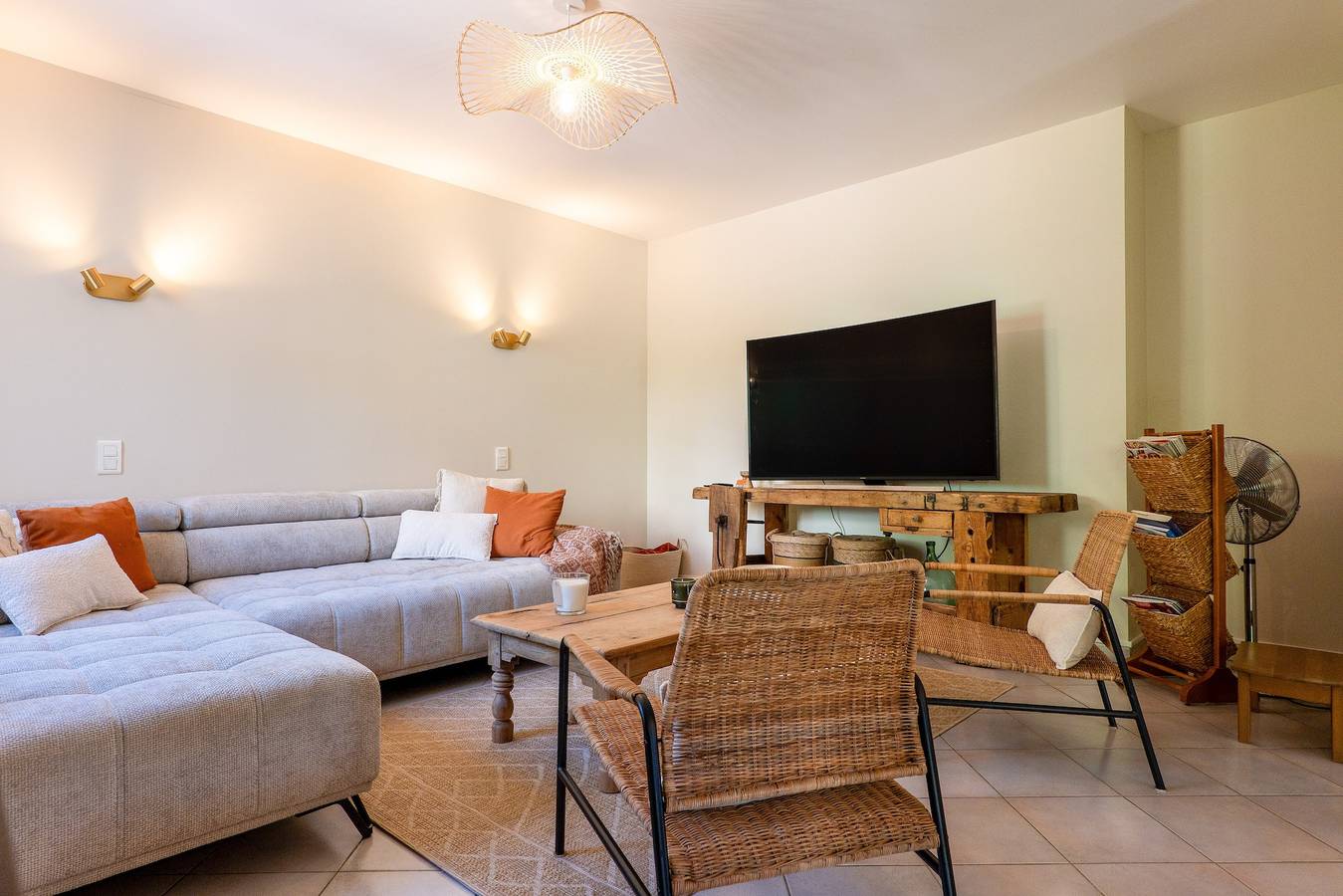 Villa "De L’Olivier" with Private Pool, Wi-Fi, and Air Conditioning in Labégude, Parc naturel régional des Monts d'Ardèche