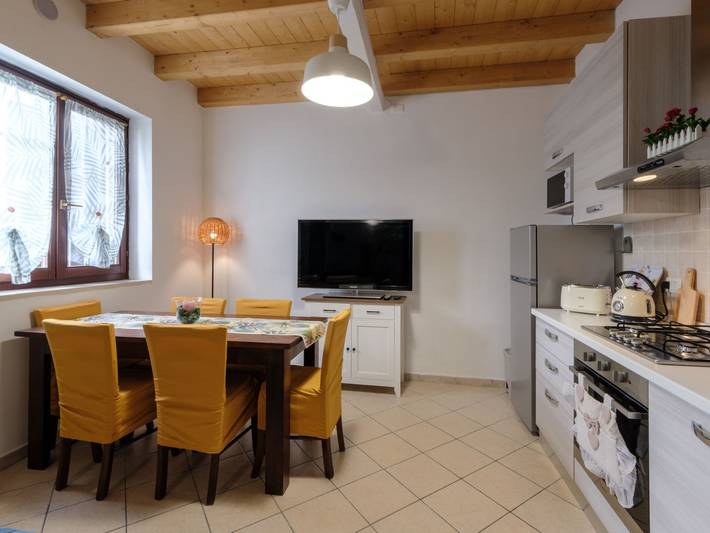 Ganze Wohnung, Holiday Home Castelnuovo del Garda in Castelnuovo del Garda, Gardasee-Berge