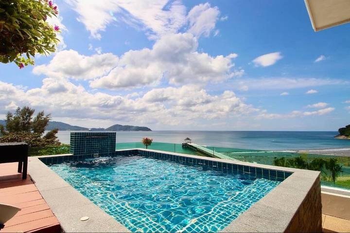 Lägenhet för 6 Personer, med bubbelpool samt balkong och pool i Kamala