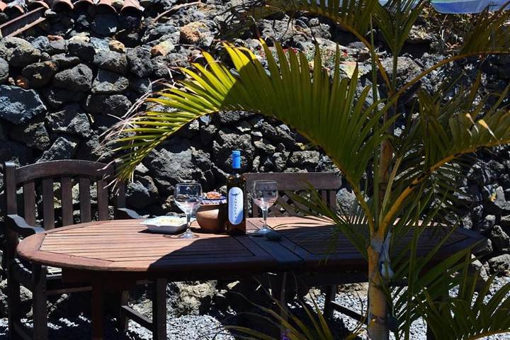 Holiday home for 2 people, with garden and terrace as well as view - 1