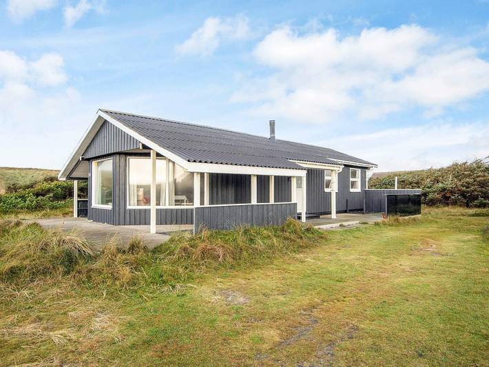 Ferieudlejning for 6 personer, med Terrasse i Vrist
