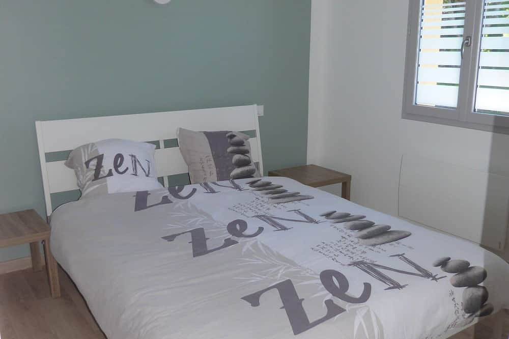 Chaleureuse Maison Neuve, 67m², Cosy, 2chambres, 1km Plage du Lac, 200m Bourg in Saint-Pardoux, Bellac region