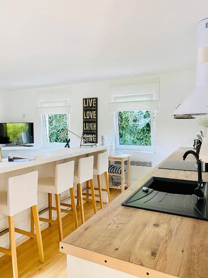 Ferienhaus für 4 Personen, mit Terrasse und Garten sowie Ausblick