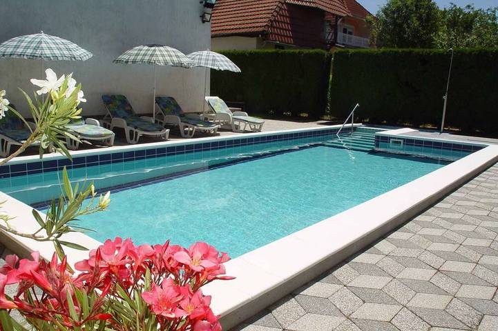 Ferienhaus für 12 Personen, mit Garten - 1