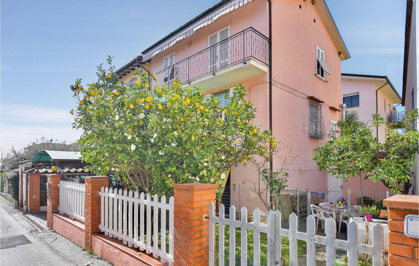 Gemütliches Apartment mit AC & Parkplatz in der Nähe von Massarosa in Massarosa, Italienische Riviera