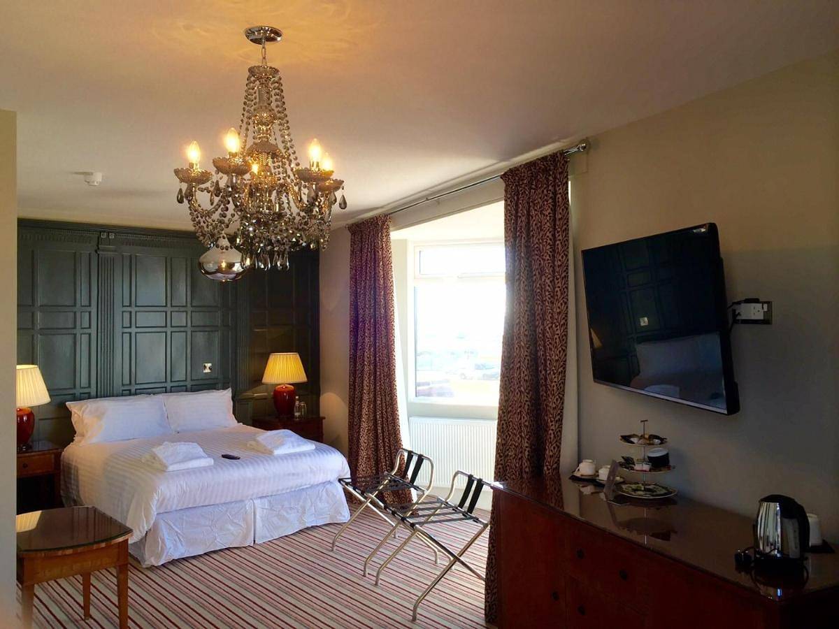 Double Room with Private Bathroom in Bexhill, East Sussex