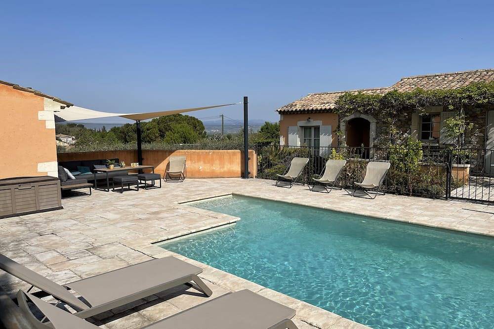 Casa de campo con piscina, para 8 personas, totalmente equipada. in Pont-Saint-Esprit, Region de Nimes