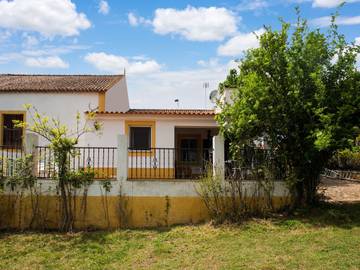 Granja para 4 personas, con jardín y piscina en Distrito de Évora