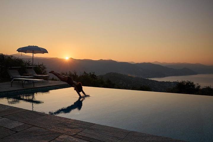 Resort per 2 persone, con piscina e giardino nonché panorama in Liguria