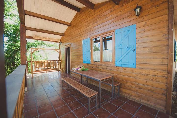 Casa rural para 6 personas, con Balcón y Terraza además de Jardín y Piscina en Las Villuercas