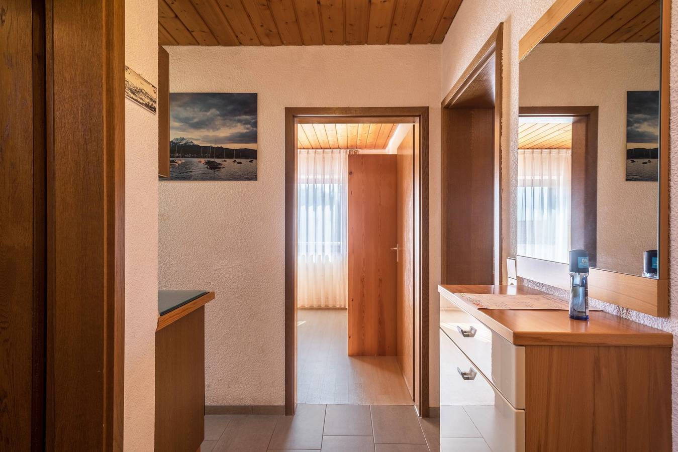 Apartamento entero, Apartamento vacacional "Monika Haug" con vistas al lago, vistas a la montaña, Wi-Fi, balcón y jardín in Immenstaad, Immenstaad am Bodensee