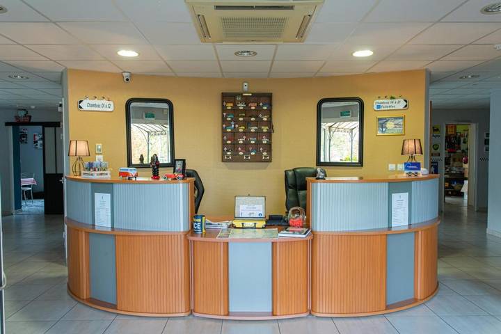 Hôtel pour 2 personnes, avec vue et jardin à Montbazon - 4