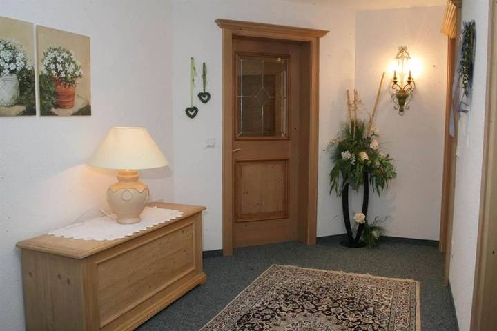 Gîte pour 10 personnes, avec terrasse et sauna dans Partenen - 3