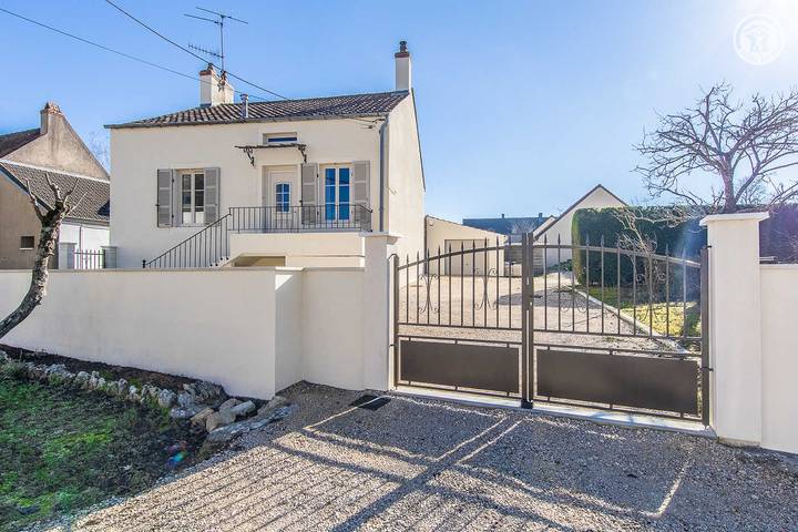 Gîte pour 2 personnes, avec Terrasse et Jardin dans Ébaty
