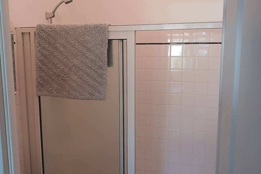 Apartamento entero, Apartment for rent in the Basque Country near the beaches of Biarritz and the mountains in Ustaritz, Region de Bayona