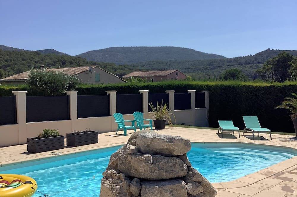1 Bedroom Private vacation home in Saumane de vaucluse in Saumane-de-Vaucluse, Vaucluse