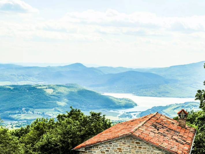 Location de vacances pour 31 personnes, avec piscine et balcon à Sansepolcro - 3