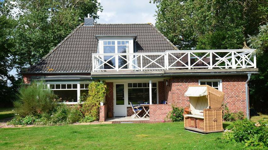 Ferienhaus für 4 Personen, mit Garten in Klanxbüll