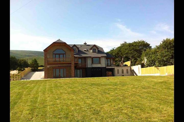 Holiday rental for 10 people, with Balcony and Terrace as well as Garden in Dingle Peninsula
