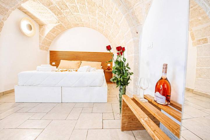 Chambre d’hôte pour 2 personnes, avec terrasse ainsi que piscine et vue à Monopoli