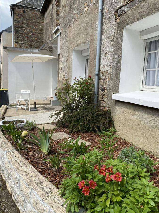 Two-Bedroom House in Ruffigné, Région de Châteaubriant