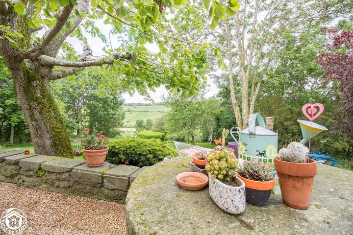 Gîte pour 4 personnes, avec jardin dans le Puy-de-Dôme - 2