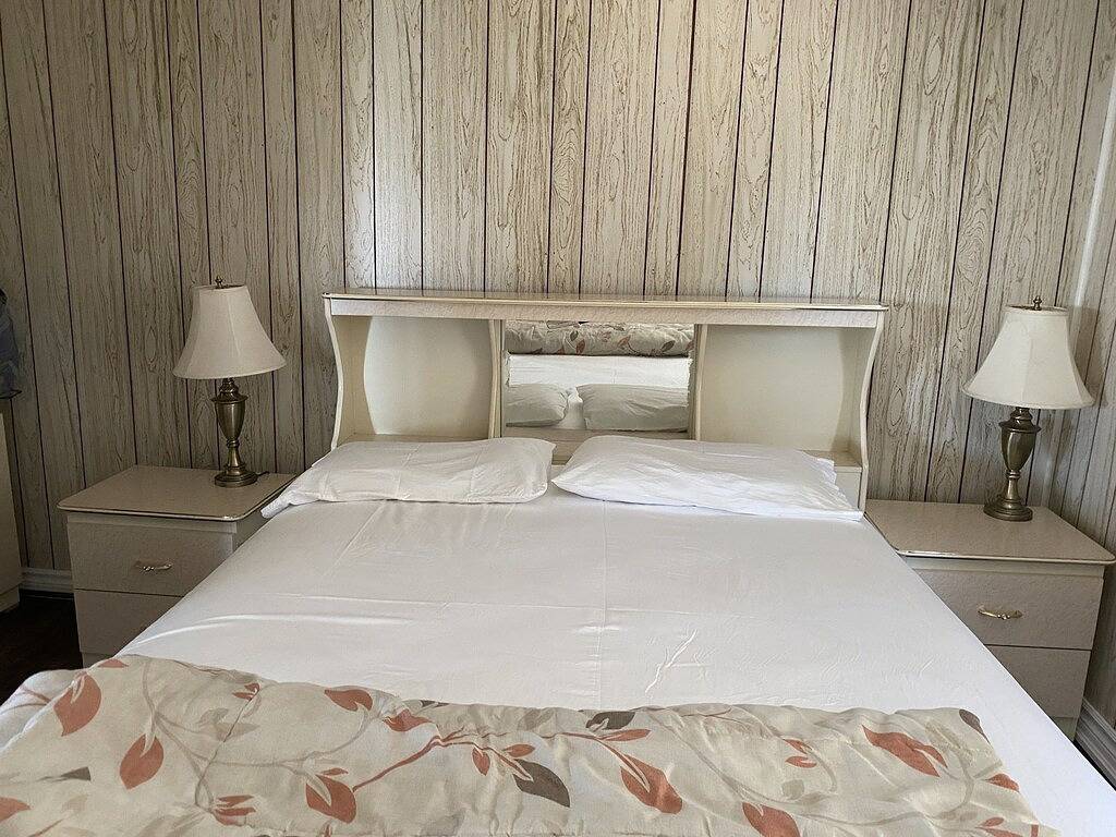 Erstaunliches Ufergegend-Häuschen am großen Bucht-Punkt in Innisfil, Huronsee (Kanada)