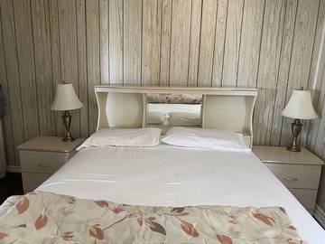 Cottage for 10 Guests in Innisfil, Lake Huron ON, Picture 2