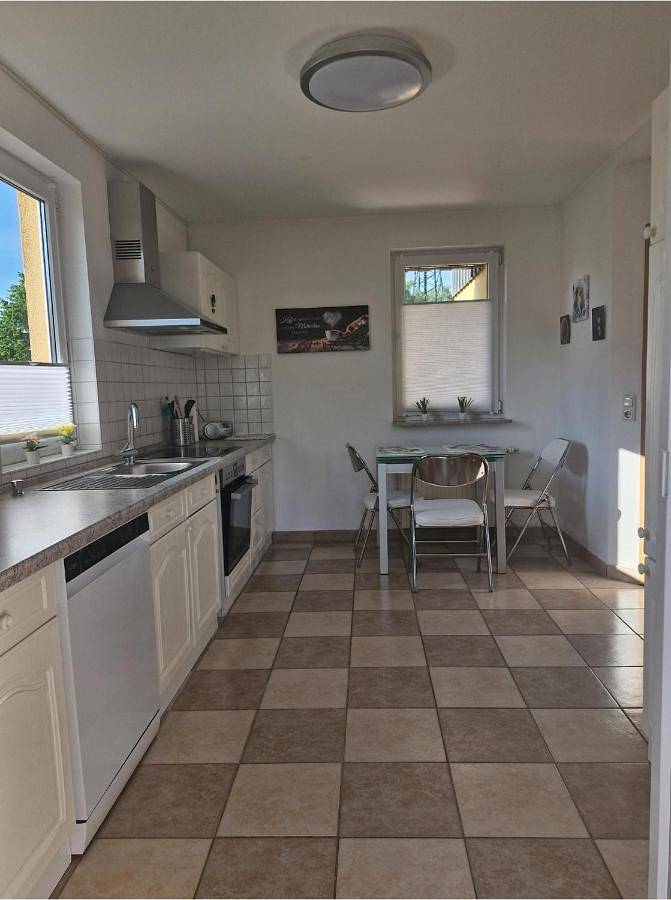 Ferienhaus für 4 Personen, mit Terrasse und Garten in Halstenbek - 3