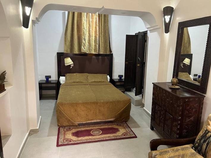 Riad pour 3 personnes, avec jardin, animaux acceptés